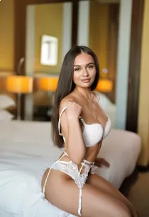 Russian escort Lola 447346712980