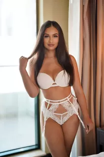 Lola 447346712980 escort available in Dubai